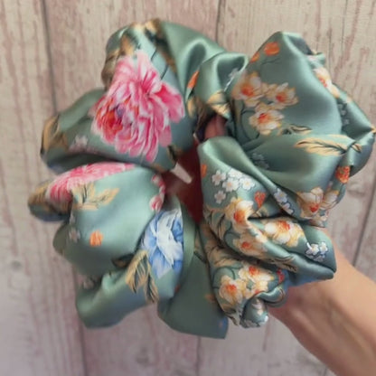 Secret Garden XL Scrunchie